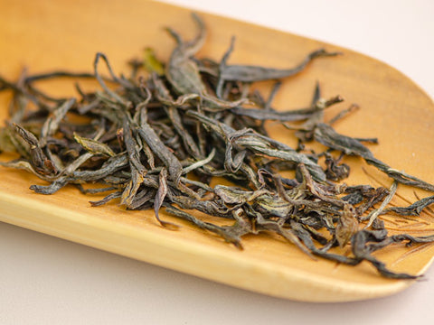 Sheng puer Mao Cha Shui Guo Xiang (aromat owocowy), Manfei, 2025