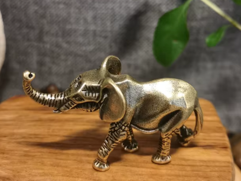 Słoń, figurka, metal, 3x5 cm