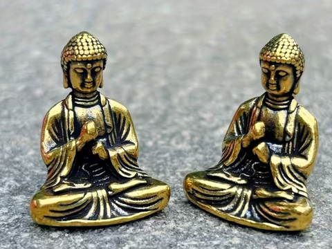 Buddha, tea figurine, metal, 2.8 cm