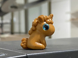 Figurka Jednorożca, drewno (3.2x2 cm)