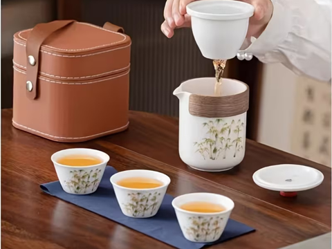 Tea set, ceramic, 4 pieces