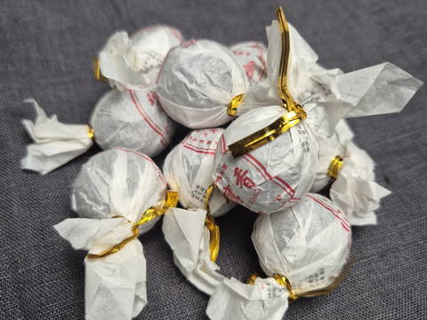 Shu Pu Erh Delikatny smak od Ban Zhang, w kulkach 7g, AA, 2023