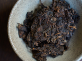 Shu Pu Erh Olbrzym z Yong Zhen, fabryka Yong Zhen, A, 2023