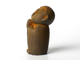 Mnich, figurka herbaciana, glina, 6.5x3 cm